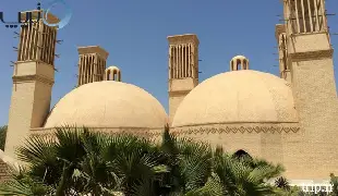 شهر باستانی حریره و آب انبار و پنج بادگیر در سفر نوروزی